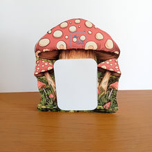 Load image into Gallery viewer, Mushroom house pop up box card