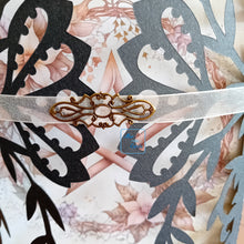 Load image into Gallery viewer, Floral pentacle ornate gatefold card