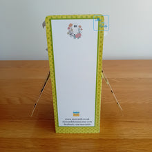 Load image into Gallery viewer, Garden ghosts