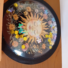 Load image into Gallery viewer, Sun snowglobe