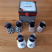 Load image into Gallery viewer, Gothic bat, skull or ghost baby shoes exploding box card