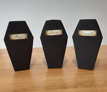 Load image into Gallery viewer, Exploding box card coffin with bat
