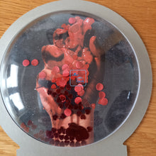 Load image into Gallery viewer, Personalised gory heart snowglobe
